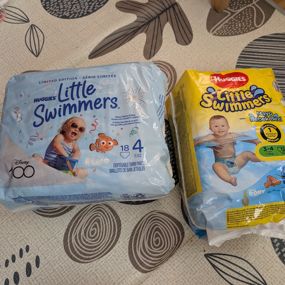 Huggies Little Swimmers Swim Diapers - Blue